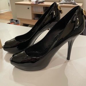 Louis Vuitton - black with gold lock 🔒